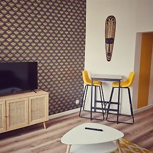 Neufs A Centre Appartement